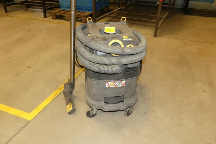 Absaugmobil/Industriesauger